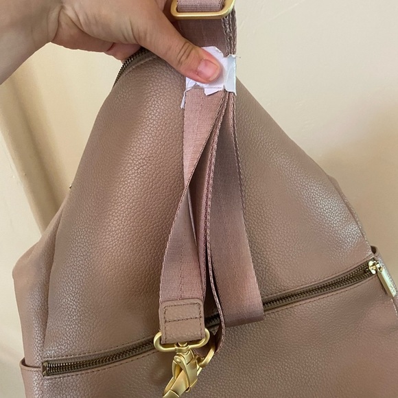 FRESHLY PICKED CLASSIC DIAPER BAG II BACKPACK FIG TAN COLOR - Picture 6 of 15